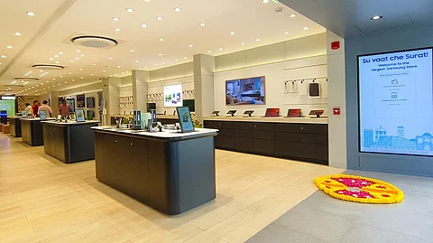 Samsung Expands its Presence in Gujarat, Inaugurates Second Premium Experience Store in Surat