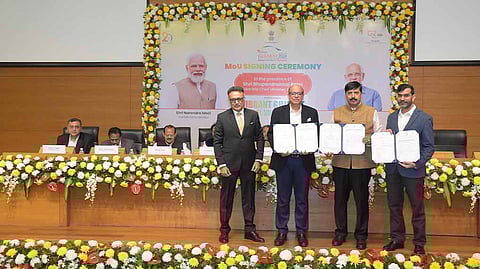 Essar Signed Three MoUs with Gujarat Government to Invest Rs 55,000 Crore
