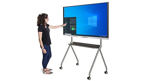 DAEWOO Unveils Interactive Flat Panel TV to Redefine Learning Experience