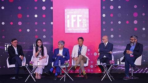 Shailesh Chaturvedi, MD & CEO, Arvind Fashions moderated a discussion with panelists Rohit Ramesh, Managing Director & Partner; BCG; Gopal Asthana, CEO, Tata CliQ; Suparna Mitra, CEO, Titan Watches & Wearables; Vineet Gautam, CEO, Bestseller India; Vishak Kumar, CEO, Madura Fashion and Lifestyle – ABFRL