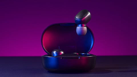 India’s Wearable Device Market Sees First-Ever Decline, Dips 10% YoY in 2Q24