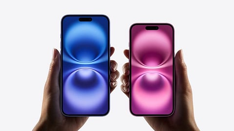 Apple’s Stock Takes a Hit, Losing ₹9.7 Lakh Crore on Lower iPhone 16 Pre-Orders