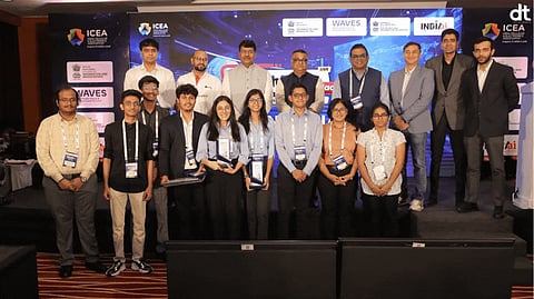 First row [L to R- One of the hackathon participants, Shashank Vaishnav, STAGE; Rajesh Sharma, ICEA; Vikram Malhotra, Microsoft India; Alok Gurtu, ABG Venture Partners Second row - TruthTell Hackathon Participants