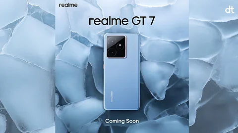 Realme GT 7 Sets New Standard with Graphene-Powered IceSense Design