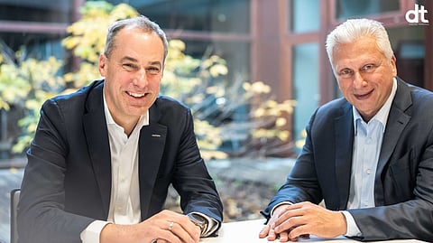 Siemens and Capgemini deepen partnership: (from left) Cedrik Neike, CEO of Digital Industries and Member of the Managing Board of Siemens AG and Aiman Ezzat, CEO of the Capgemini Group (Source: Siemens AG)