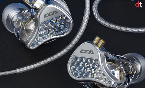 CCA Unveils New Stylish LYRA Earphones for Smooth Audio Experience