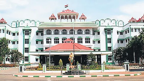 சென்னை உயர்நீதிமன்ற மதுரை அமர்வு
