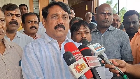 Nainar Nagendran c