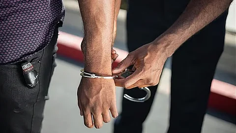 பிள்ளைகளின் கல்விக்காக பெற்றோர் விபரீதம்!