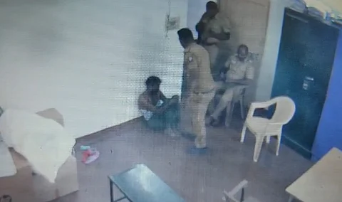 Attack on auto driver at Theni police station: 5 transferred to armed forces
