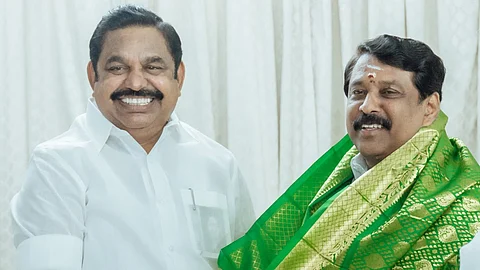 Edapadi palanisamy, nainar nagendran