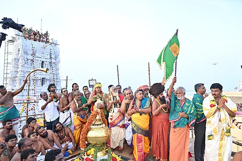 kumbabhishekam ceremony at tiruchendur murugan temple