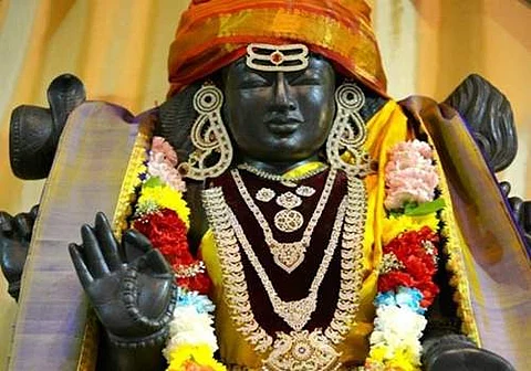 குருப்பெயர்ச்சி எப்போது? நன்மையடையும் ராசிகள் எவை?