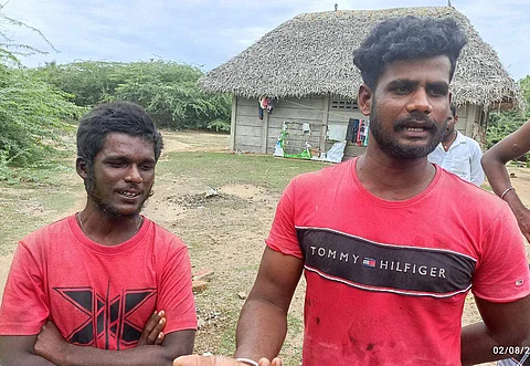 நீந்தியபடியே கோடியக்கரை வந்த இலங்கை இளைஞர்கள்: விசாரணையில் திடீர் திருப்பம்