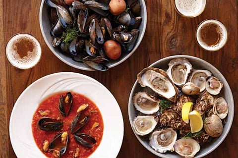 ©TOURISM PEI/YVONNE DUIVENVOORDEN (SEAFOOD)