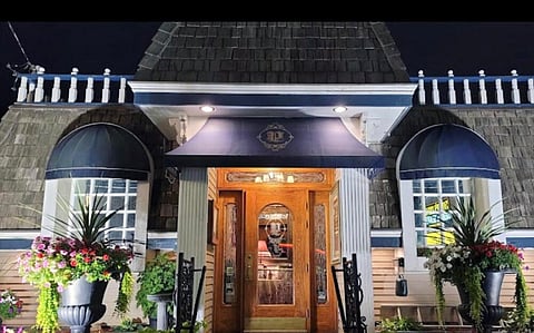 The Art of Table-Side Service