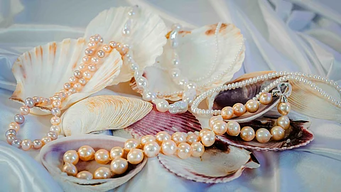 Pearl Necklaces by Maadrn. Photo by Lion Photography