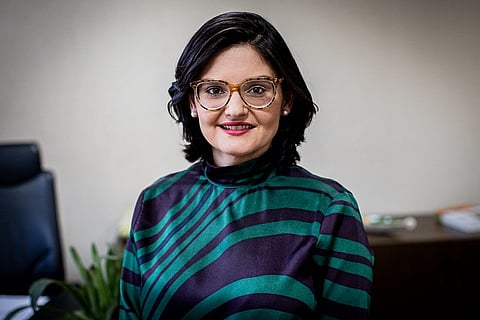 Secretária Tatiana Prazeres.