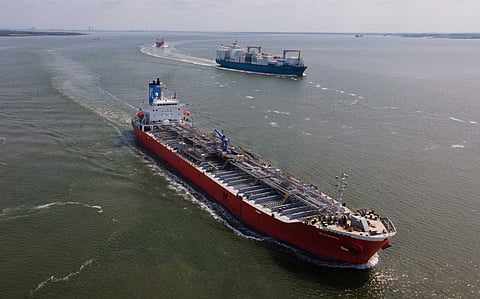 Embate entre cargueiro norte-coreano e navio chinês faz cerca de 20 mortos