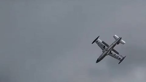 Piloto morre após queda de avião num festival aéreo na África do Sul (com vídeo)