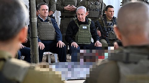 Netanyahu com ministro da Defesa no norte da Faixa de Gaza.