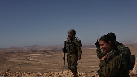 Soldados israelitas na fronteira com o Egito.