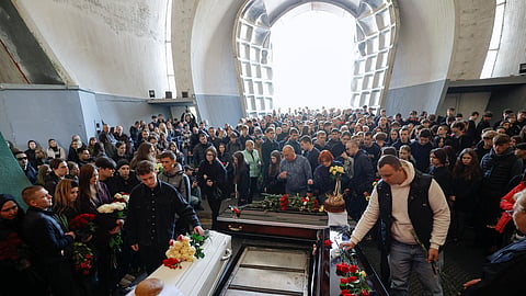 Na segunda-feira realizaram-se os funerais de algumas das vítimas mortais do ataque russo contra Kiev.