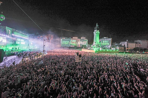 A festa dos campeões no palco do Marquês de Pombal.