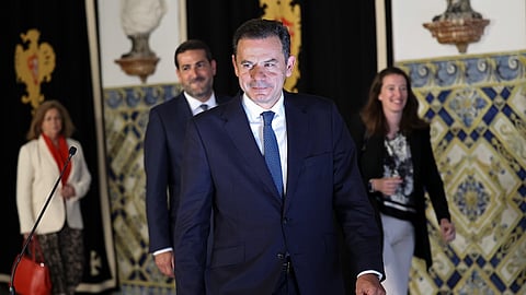 Montenegro promete dialogar com todos os partidos, mas afasta acordos