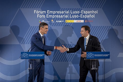 O governo espanhol, liderado por Pedro Sánchez, foi informado da posição portuguesa.