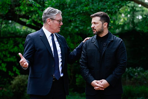 Keir Starmer recebeu Zelensky em Londres esta segunda-feira.