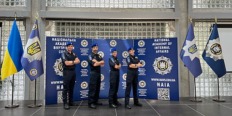 Missão portuguesa formada por quatro profissionais.