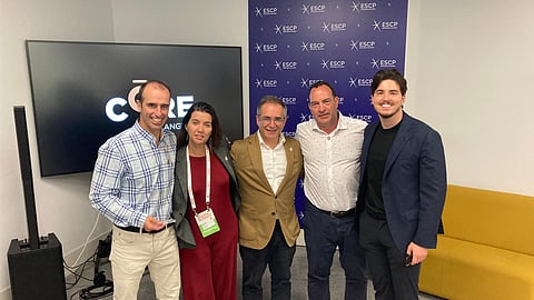 O italiano Maurizio Calcopietro, segundo da direita para a esquerda, é um dos nomes da COREangels Atlantic.