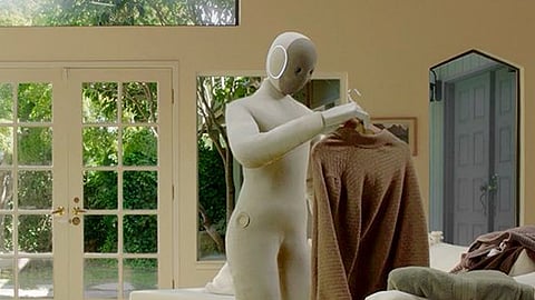 Robô humanoide concebido para realizar tarefas domésticas vai começar a ser comercializado nos EUA