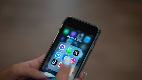 Tik Tok e Instagram são duas das redes mais utilizadas pelos jovens.
