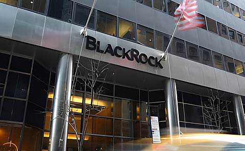 Exigência da China bloqueia venda de portos no Panamá à BlackRock