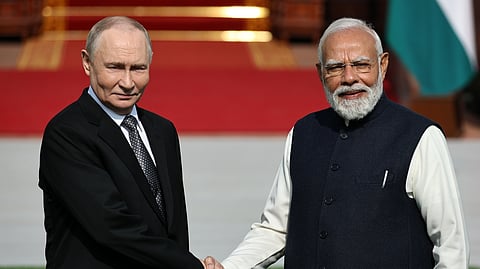 Presidente russo, Vladimir Putin, com o primeiro-ministro indiano Narendra Modi