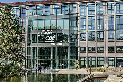 Lucro do francês Crédit Agricole recua 0,2% para sete mil milhões em 2025