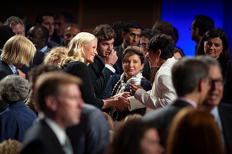 A princesa herdeira da Noruega, Mette-Marit (à esquerda), aqui com a primeira-dama da Islândia, Dorrit Moussaieff, e Ghislaine Maxwell, na sessão de abertura da Clinton Global Initiative, em Nova Iorque.