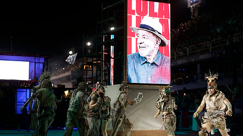 O Carnaval correu mal a Lula no sambódromo e na política