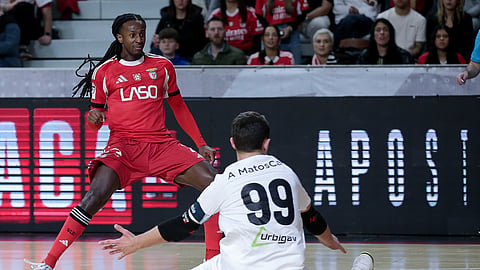 Silvestre Ferreira bisou para o Benfica.