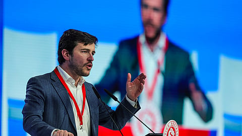 Miguel Costa Matos durante a apresentação da moção Socialismo com Futuro no último congresso do PS.