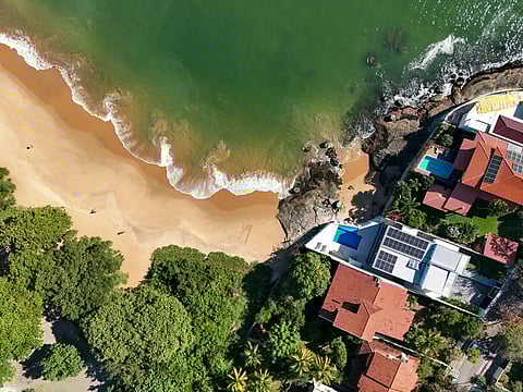 Procura costeira acelera mais de 140% e altera geografia do mercado imobiliário