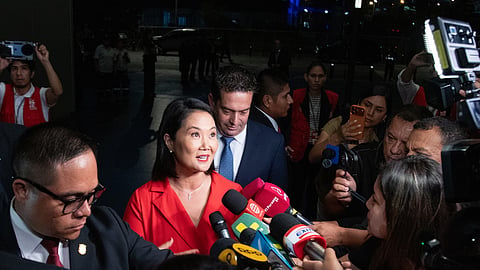 Keiko Fujimori antes de um debate.