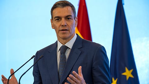 Espanha inicia processo para regularizar meio milhão de imigrantes
