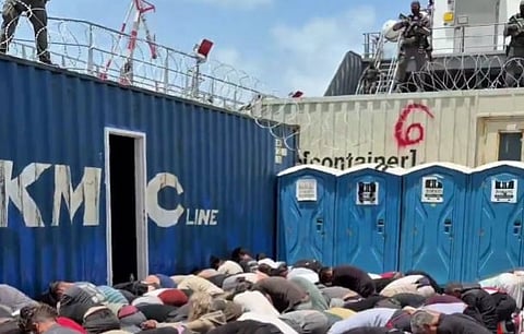 Onda de indignação após ministro israelita liderar humilhação a ativistas da flotilha que iria para Gaza