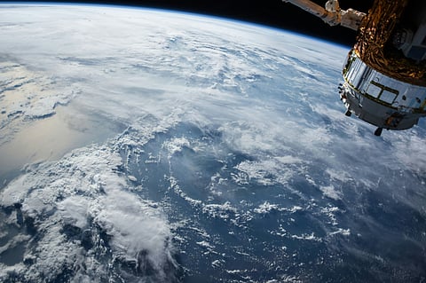 Astronautas da NASA receberam instruções para preparar evacuação.