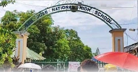 Três alunos mortos e sete feridos em tiroteio numa escola nas Filipinas. Dois suspeitos detidos