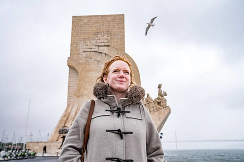 Erika Fatland esteve em Lisboa, no Padrão dos Descobrimentos, entre as viagens para retratar o antigo império português.