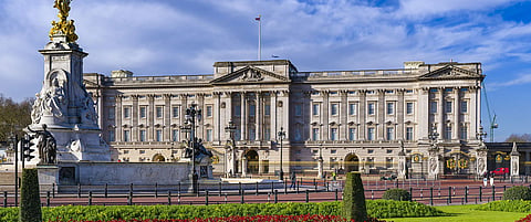 Relatório financeiro revelado: obras no Palácio de Buckingham custam 426 milhões de euros, viagens da Família Real atingem 3,8 milhões